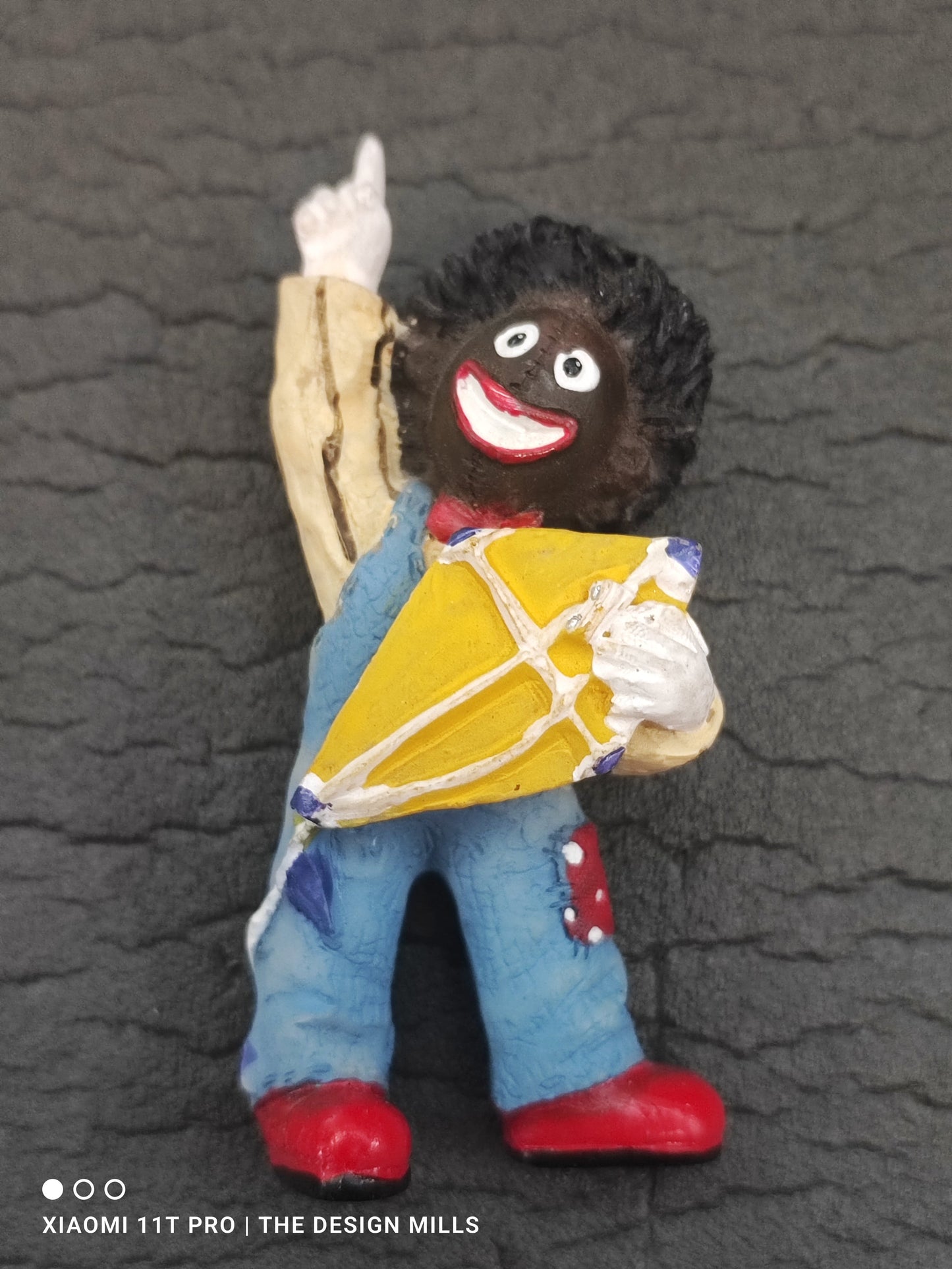 Small Golly Figure with Kite