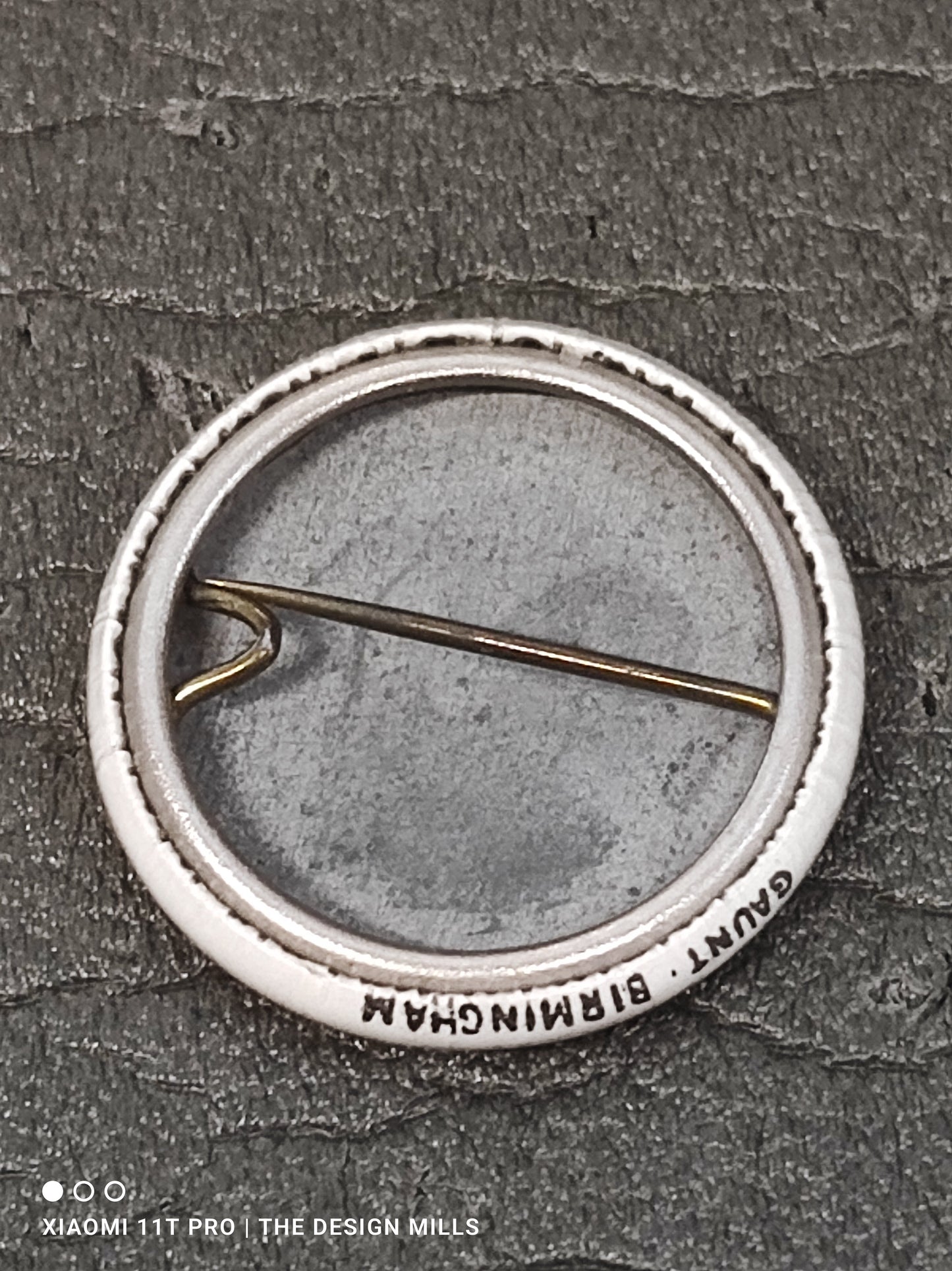 White 1950s Button Badge TB5G - Gaunt Birmingham